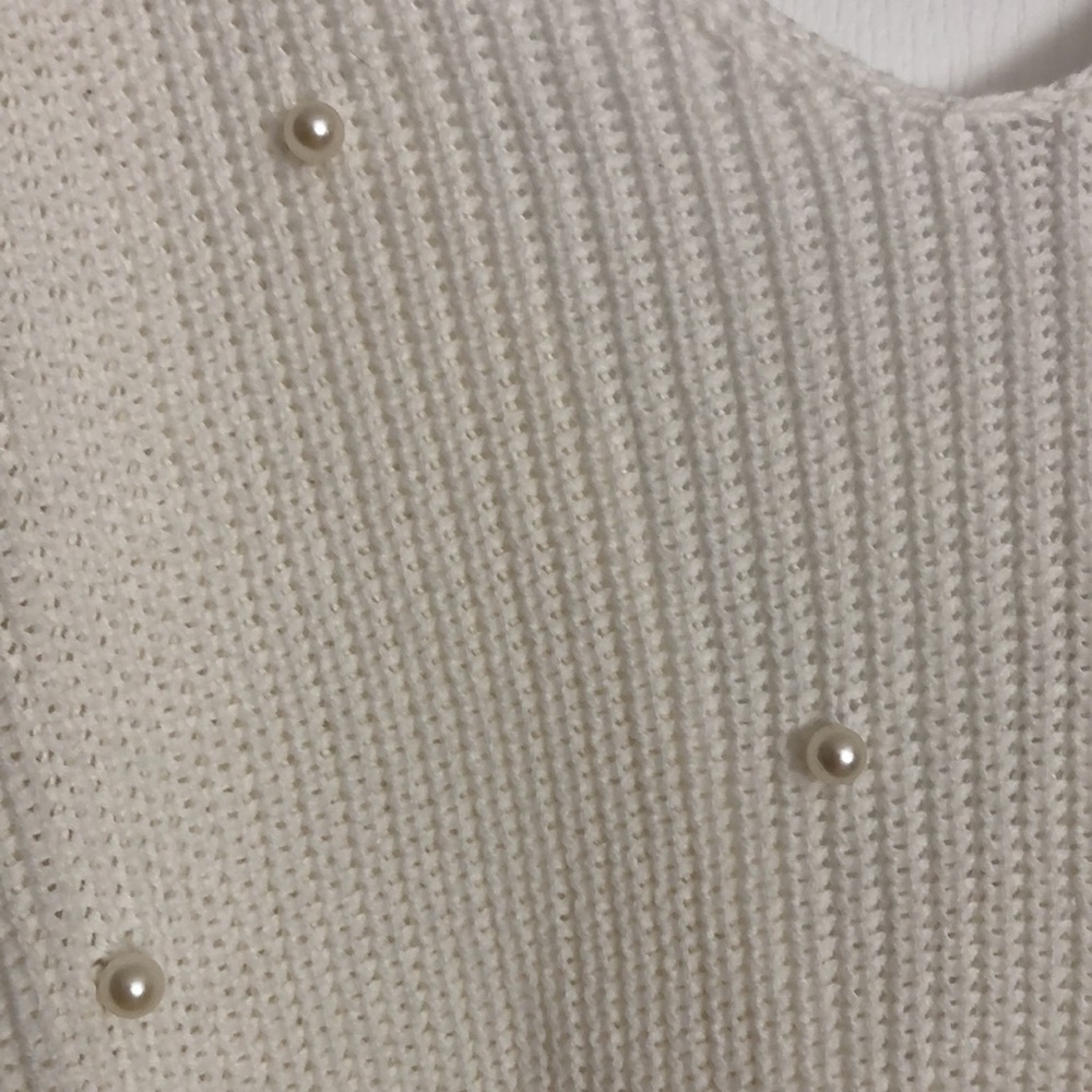 Solid Twist V Back Sweater - image 2